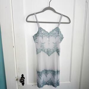 Wacoal Sheer Grayish Blue Floral Embroidered Lace Mini Slip Dress Size Small S